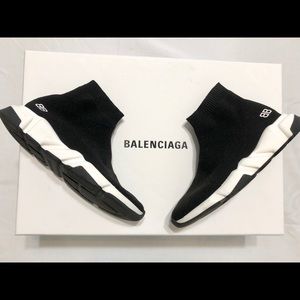 balenciaga kids size 33